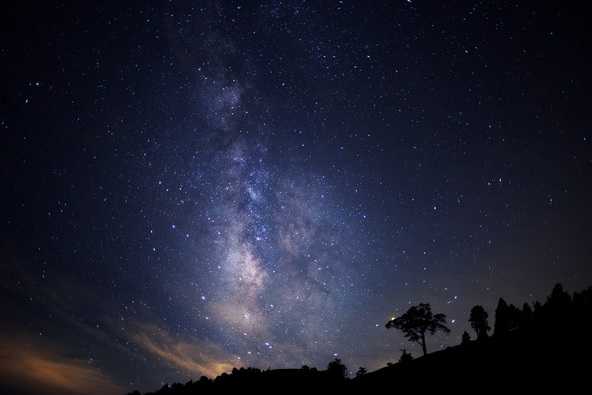環境省認定「日本一の星空」が輝く阿智村の夜空