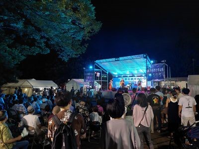 夜には、ミュージシャンによるステージイベントも実施(提供:相模原市)