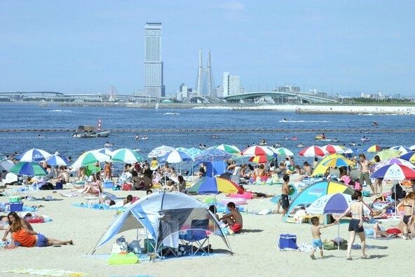 「ぴちぴちビーチ(箱作海水浴場)」過去の海水浴期間の様子