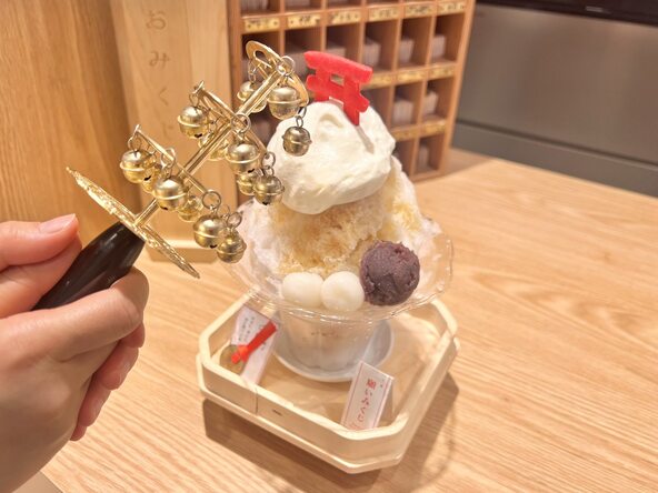 神楽鈴を鳴らして願掛け♪