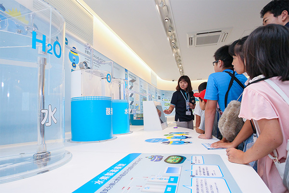 「水素情報館 東京スイソミル」は水素について楽しく学べる仕掛けが豊富
