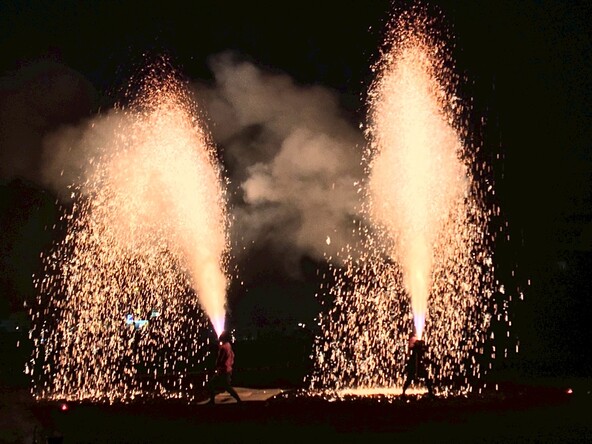 迫力ある「手筒花火」の打ち上げと、美しい星空の観望会も楽しめます