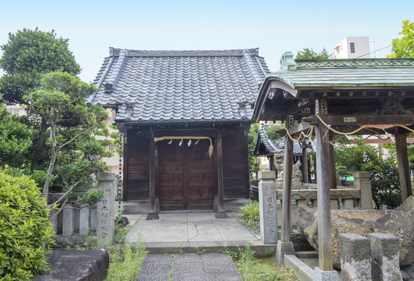 日本相撲協会が管理する「野見宿禰神社」(画像提供:まりも / PIXTA)