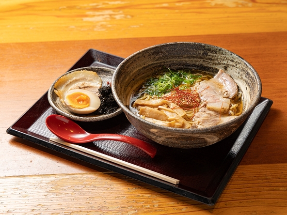 名中そば(中華しょうゆ)…1200円