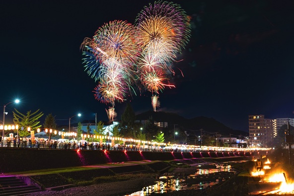 最終日には花火も楽しめる秦野市最大の祭り(写真は過去開催時の様子)