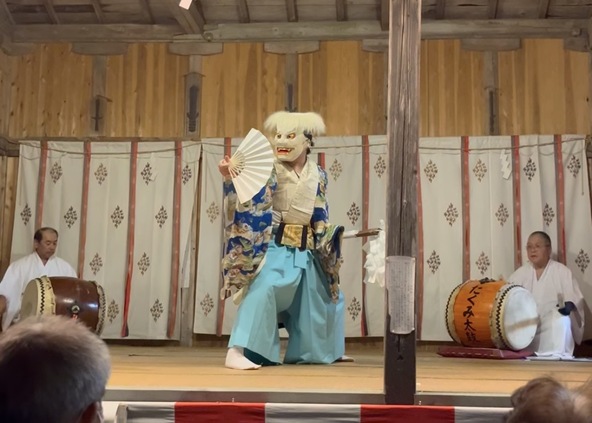 夜神楽の音色が心に響きます