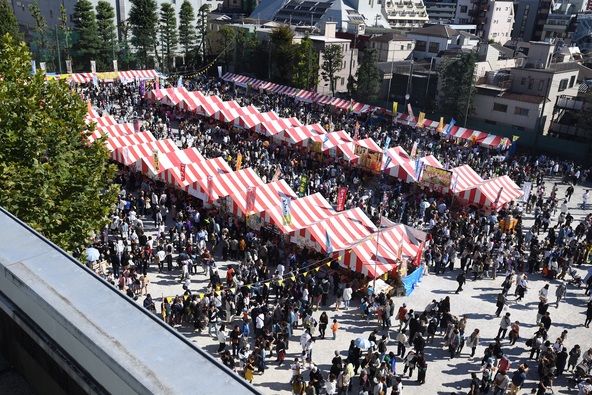 グルメを楽しめる会場も登場!