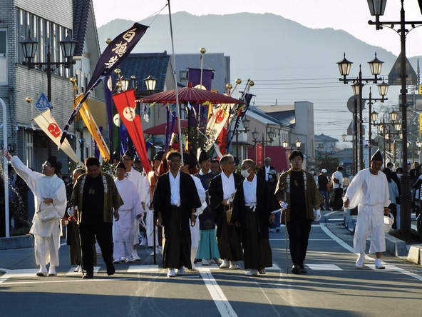 旧児玉町の総鎮守である「八幡神社」の例大祭の祭典行事として行われます