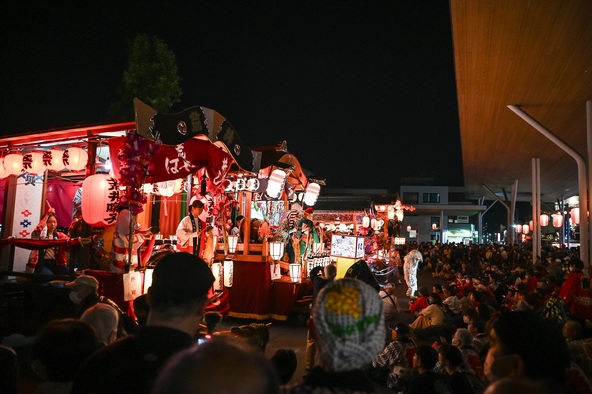 宵まつりの見どころの一つ・囃子の競演(ひっかわせ)