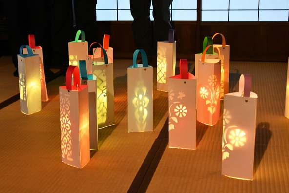 たてもの文様切り紙づくり