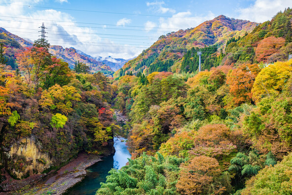 圧巻の渓谷美!(画像提供:ゆうた1127 / PIXTA)