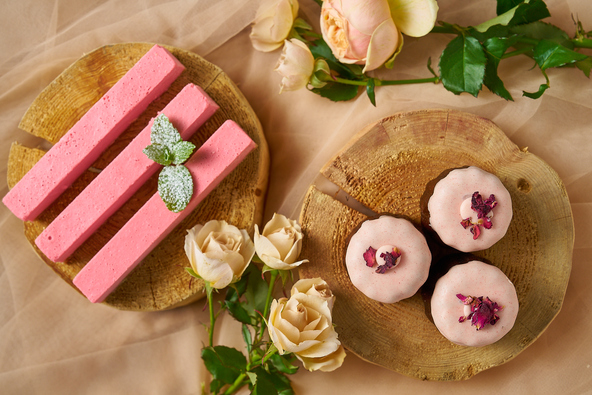 COEDAケーキ ストロベリー / 静岡いちごのカヌレ