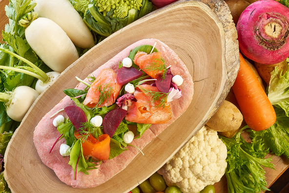 ピッツァロッサ アルタリオ -スモークサーモンとサワークリーム-