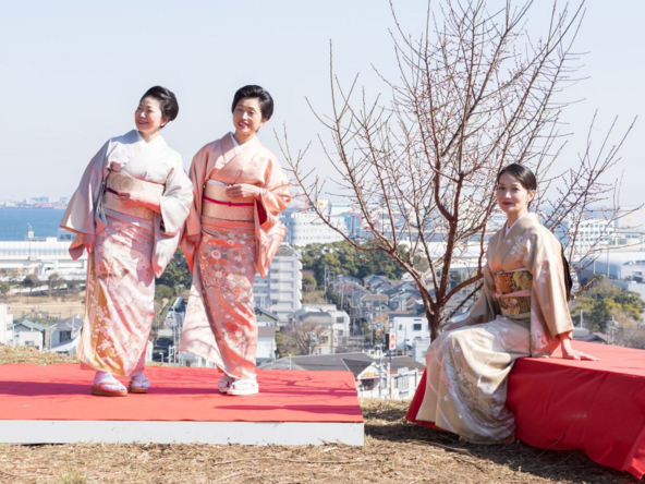 牛頭山 山頂の浮世絵スポットを再現