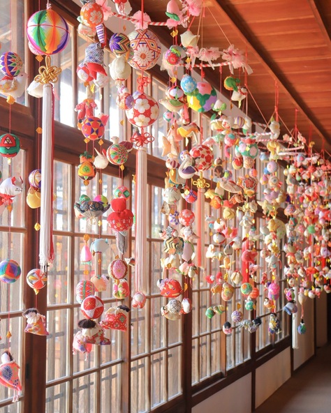 「さげもん」が並ぶ風景は、柳川の春の風物詩です