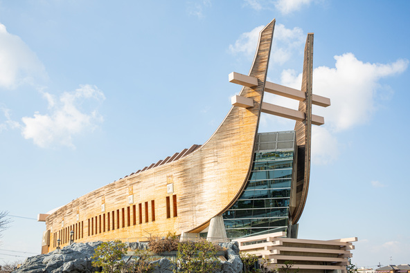 まちの観光拠点「藤井寺市立にぎわい・まなび交流館 」(愛称・アイセルシュラホール)
