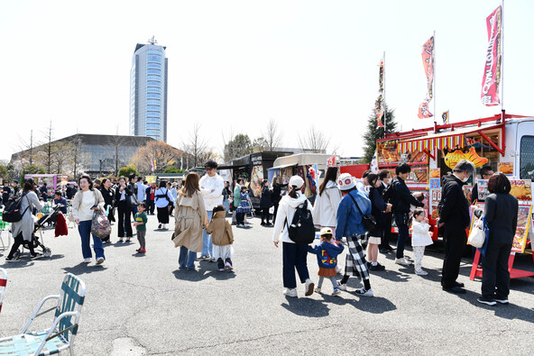 「もてなし広場」には飲食スペースも登場します!