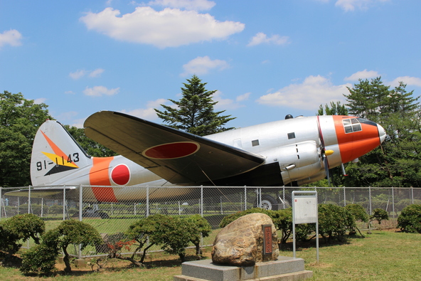 航空自衛隊輸送機の展示も(画像提供:トマトシチュー / PIXTA)