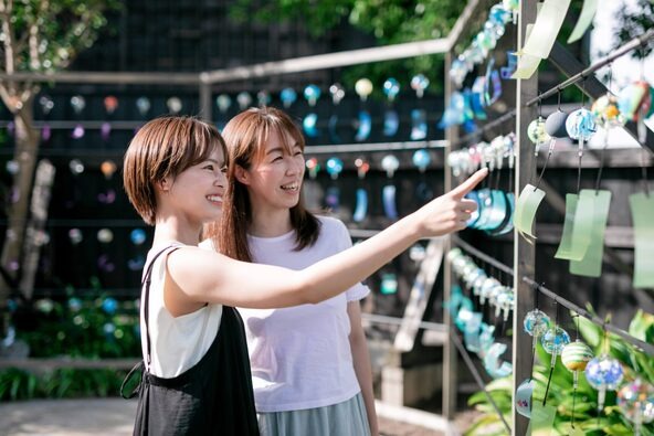 目にも耳にも彩りあふれる夏のフォトスポットとしても人気♪