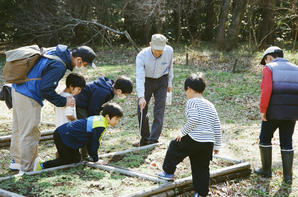 毎月開催される「親子自然教室」の様子