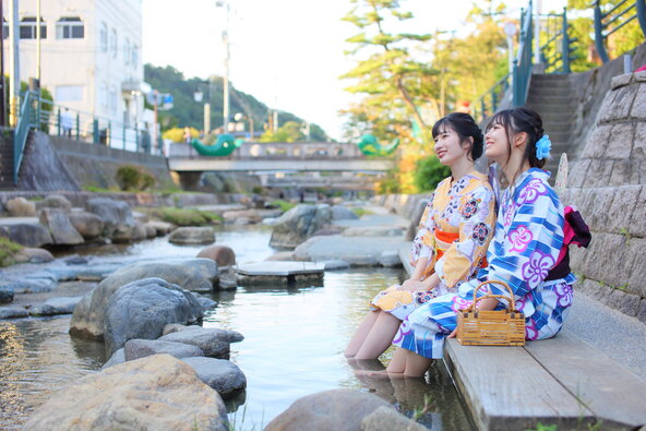 3カ所の足湯は無料で利用できます