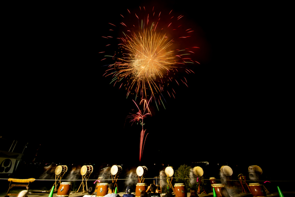 迫力ある大輪の花火を間近で楽しみましょう!