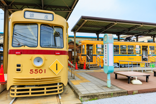 かつては銀座も走っていた、都電の車両を展示(画像提供:yama1221 / PIXTA)