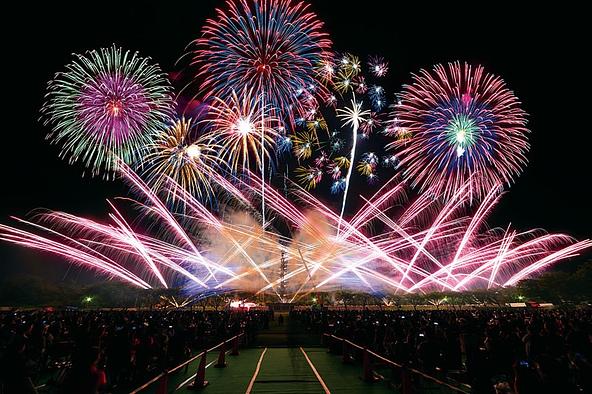 最先端の技術を駆使した花火に感動!