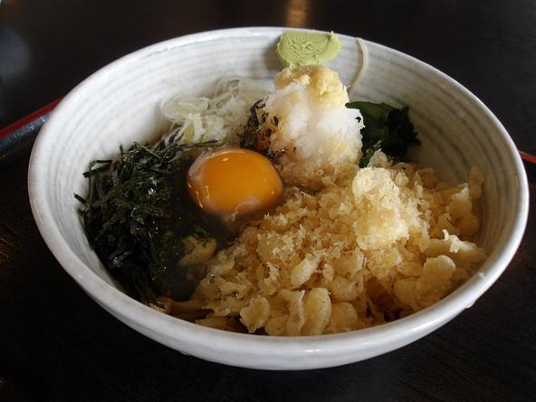 大人気の「ぶっかけそば」。是非、ご賞味ください!
