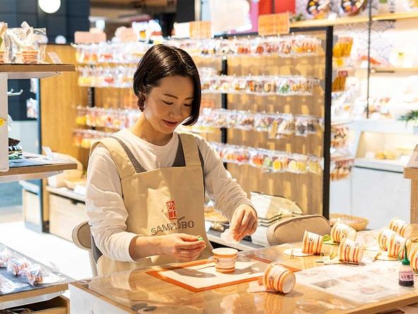 「こぼれたカップアイス食品サンプル作り体験」が予約不要で楽しめる「さんぷる工房セントレア店」
