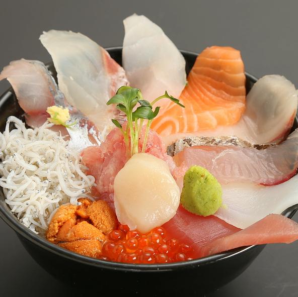 海鮮処 海門 名物!!まかない丼