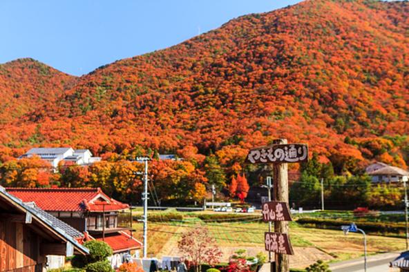 秋が深まると里山の紅葉が美しい丹波篠山市