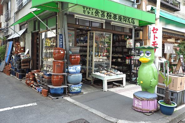通りのあちこちに個性豊かなカッパが点在。親子でカッパを探しながら歩くのも楽しいですよ♪(画像提供:台東区)