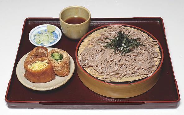 蕎麦といなり寿司(※イメージ)