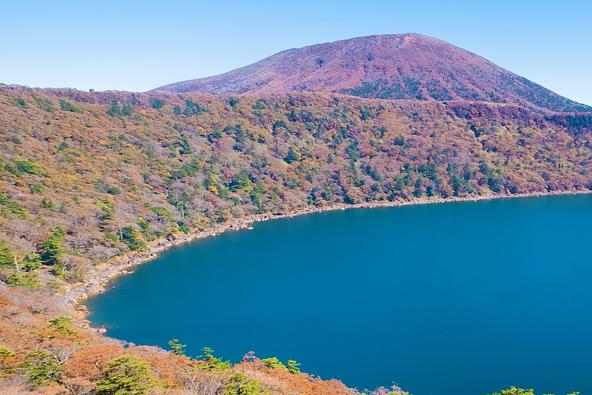 大浪池から望む韓国岳