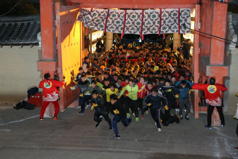 2026年1月9~11日に西宮神社 「十日えびす」開催!“福男”を決める「走り参り」は必見