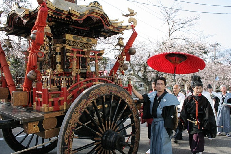 石川県加賀市の加賀神明宮で4月11日・12日開催「大聖寺桜まつり」山車と獅子舞を満喫