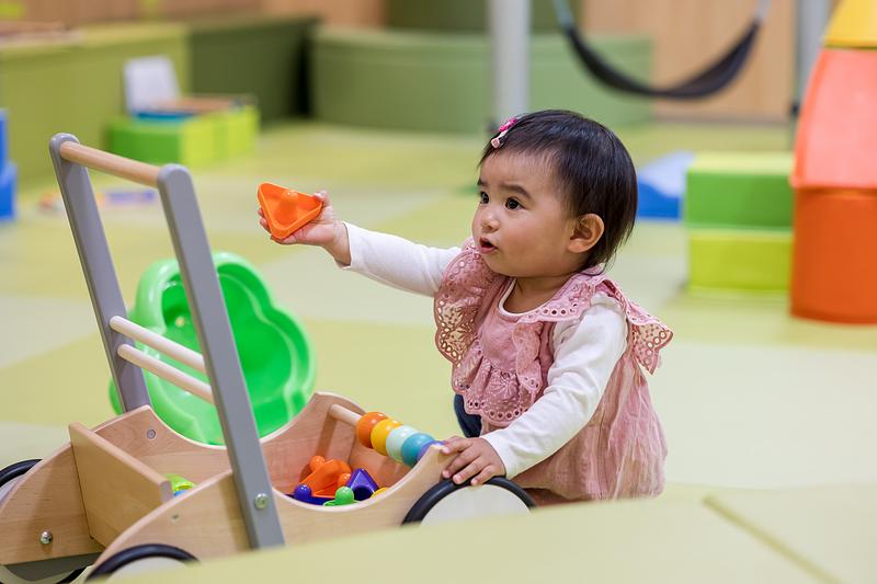 赤ちゃんから小学生まで夢中!<br/>屋内外で思いきり遊べる親子の遊び場