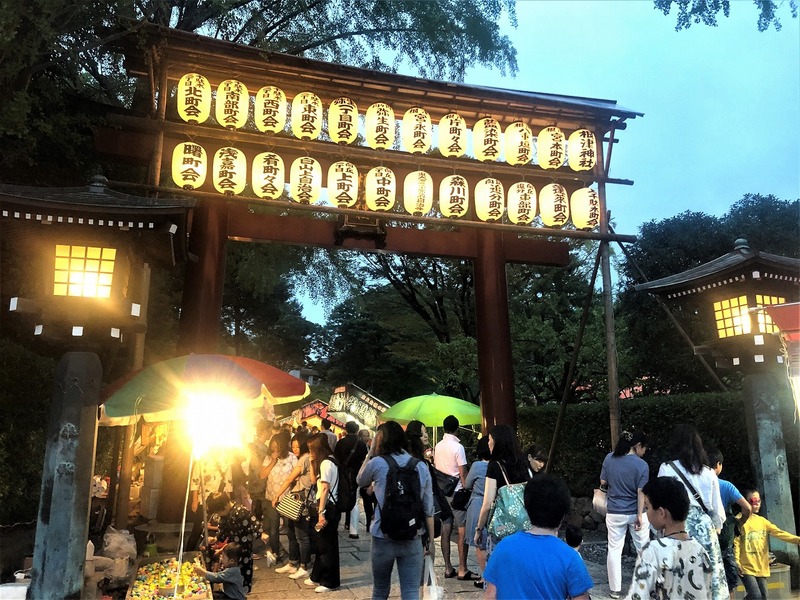 「根津神社」がにぎわう「例大祭」<br/>2025年の開催情報&神楽を紹介