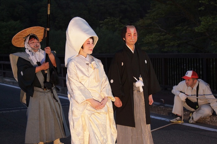 つがわ狐の嫁入り行列（2023） | 狐火伝説がモチーフの嫁入り行列2023