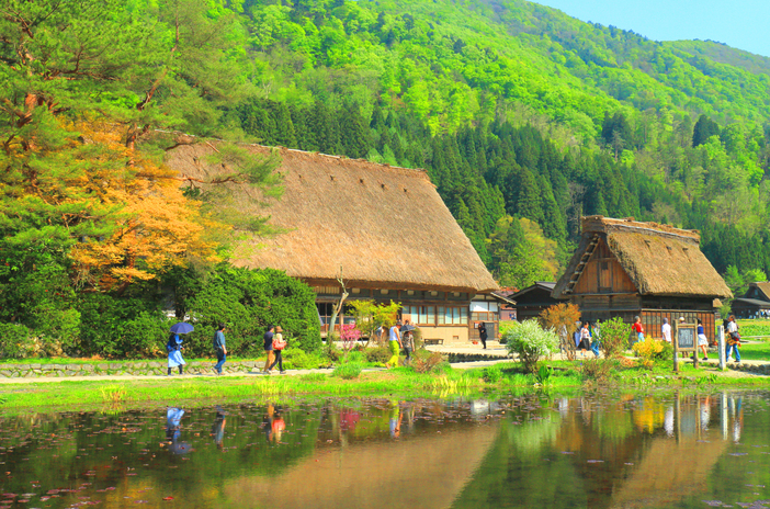 2025岐阜・白川郷の観光名所5選 日帰りドライブや1泊旅行に人気 | いこ