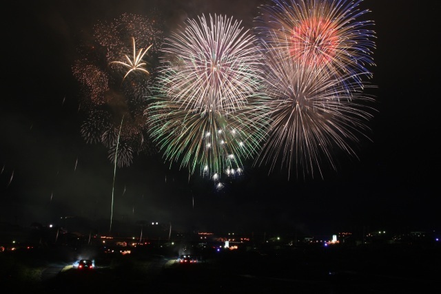 東北】8月13日・14日・15日・16日お盆休みにおすすめの花火大会 | いこ