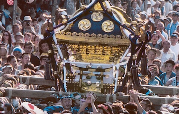 「八王子まつり」のもうひとつの名物「千貫（せんがん）みこし」