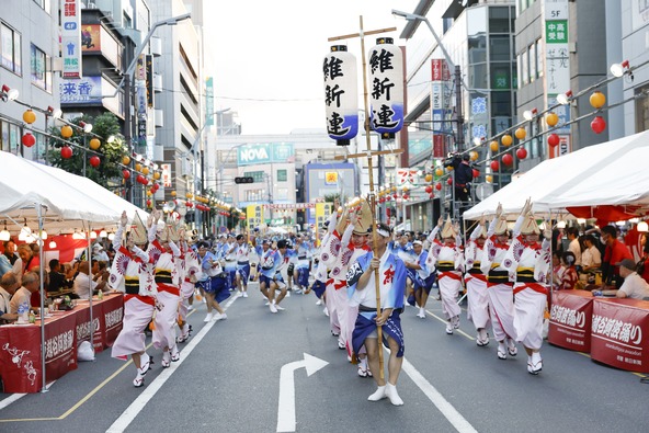 “これぞ阿波踊り！”といったダイナミックな雰囲気が満喫できます