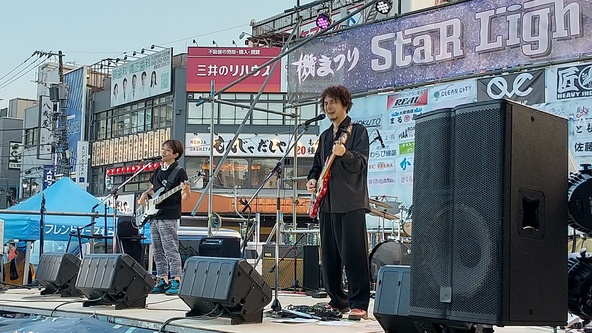 JR「蕨駅」を降りればすぐにステージがお出迎え！