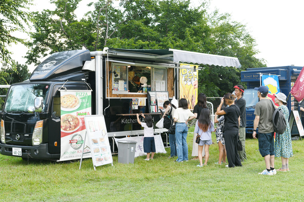 会場にはキッチンカーや屋台も登場！