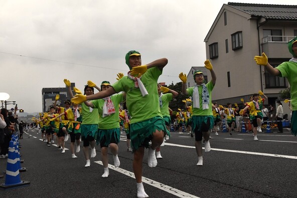 市民の想いが込められた「ごんごおどり」。当日は飛び入り参加もOK！