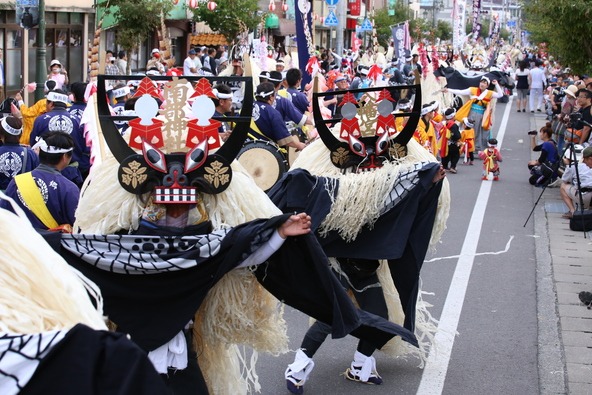 「しし踊り」など、普段はなかなか見ることができない伝統芸能にふれるチャンス！