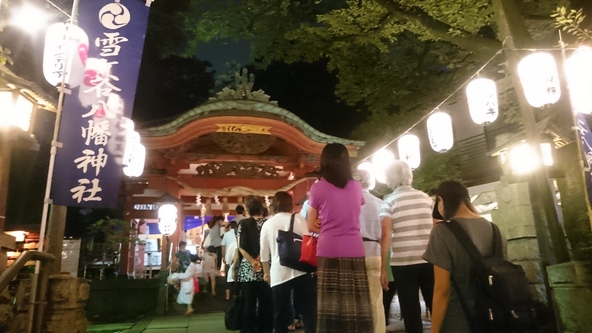 祭りに参加したら、神社への参拝もお忘れなく