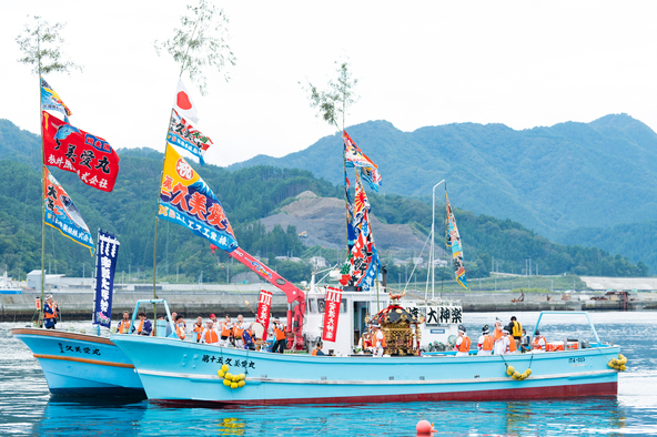 「大槌稲荷神社」の祭典である「曳舟祭り」も、7年間開催されていませんでした